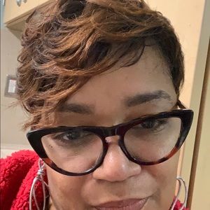 Meet your Posher, Angelina